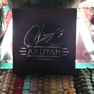 MAC Cosmetics X Aaliyah eyeshadow palette
